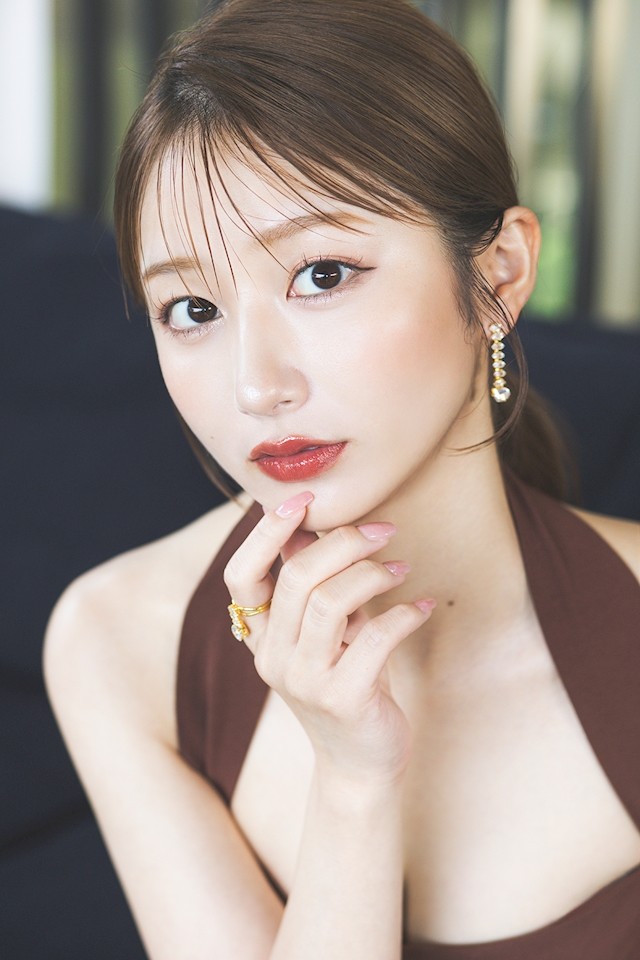 結城 あきプロフィール写真7